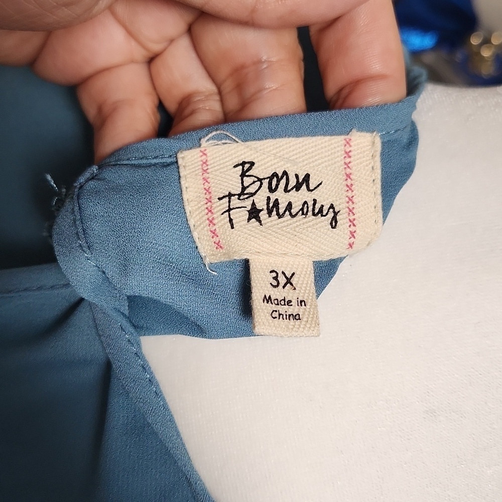 Born Famous Cold Shoulder Top - Picture 5 of 6